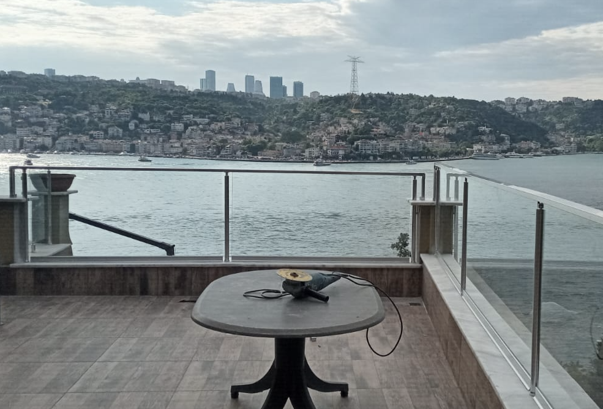 Küpeşte